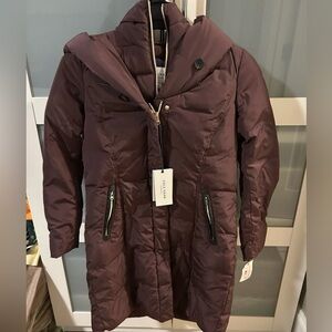 Cole Haan NWT Down Fill Merlot Burgundy Warm Puffer Jacket Size small petite